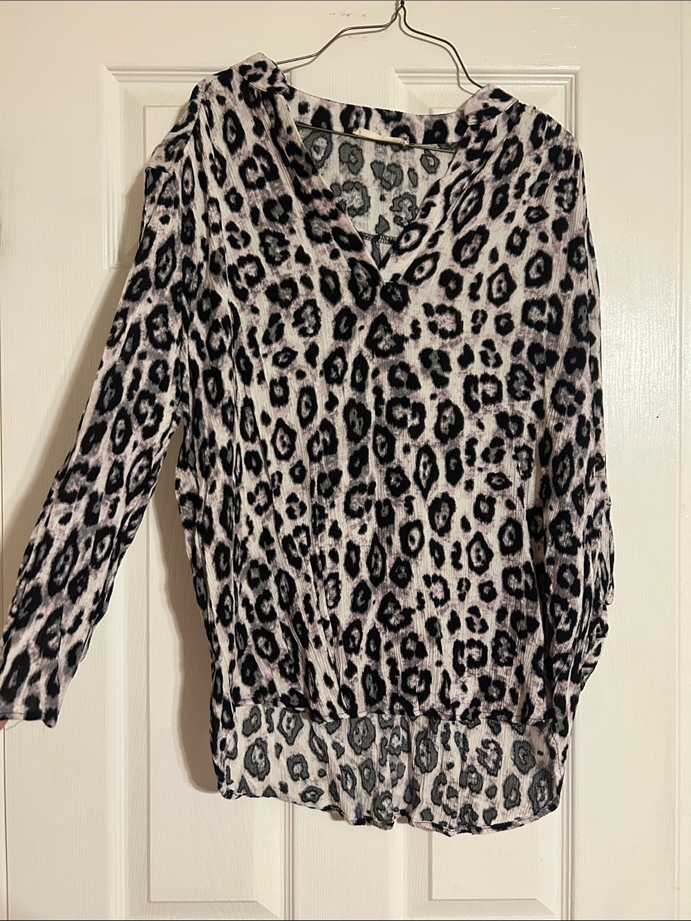 entro Leopard-Print V-Neck Tunic - Black and Light Pink